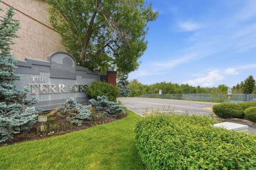 84-5810 Patina Drive Sw, Calgary, AB - Outdoor