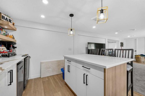 2415 22 Avenue Sw, Calgary, AB 