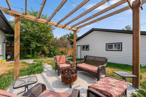 2415 22 Avenue Sw, Calgary, AB 