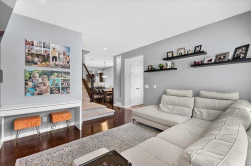 60 Mahogany Grove Se, Calgary, AB - Indoor