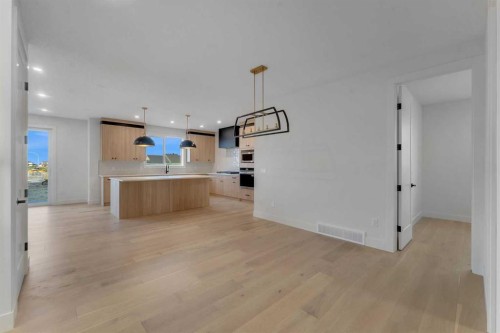 111 North Bridges Garden, Langdon, AB - Indoor Photo Showing Kitchen