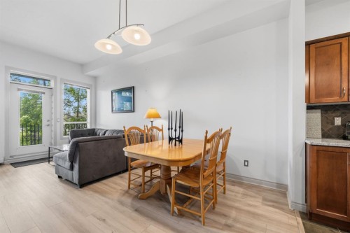 107-3101 34 Avenue Nw, Calgary, AB - Indoor
