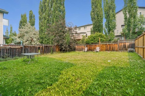 181 Tuscarora Place Nw, Calgary, AB - Outdoor With Backyard