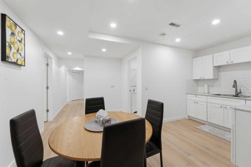 50 Somerglen Park Sw, Calgary, AB - Indoor