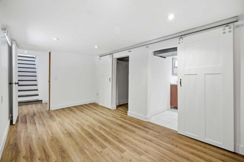 224 30 Avenue Ne, Calgary, AB - Indoor Photo Showing Other Room