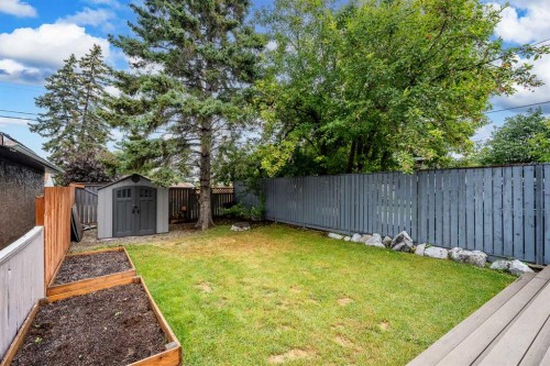 224 30 Avenue Ne, Calgary, AB - Outdoor