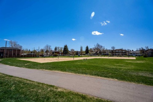 224 30 Avenue Ne, Calgary, AB - Outdoor With View