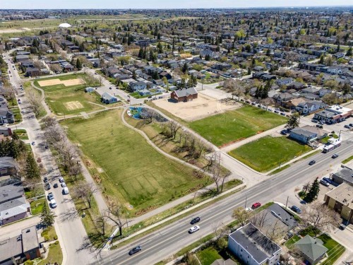 224 30 Avenue Ne, Calgary, AB - Outdoor With View