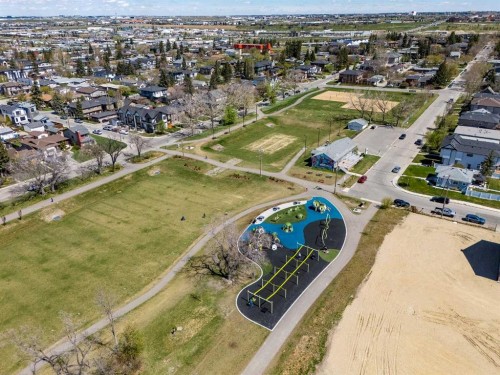 224 30 Avenue Ne, Calgary, AB - Outdoor With View