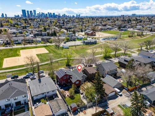 224 30 Avenue Ne, Calgary, AB - Outdoor With View