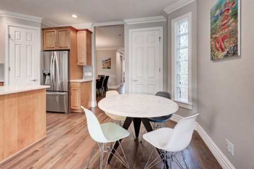 115 15 Street Nw, Calgary, AB - Indoor Photo Showing Dining Room