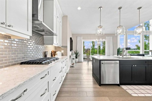 41 Whispering Springs Way, Heritage Pointe, AB - Indoor Photo Showing Kitchen With Upgraded Kitchen