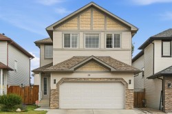 58 Everwoods Park SW Calgary, AB T2Y 0G3
