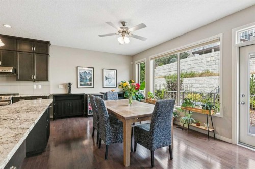 7520 Springbank Way Sw, Calgary, AB - Indoor Photo Showing Other Room