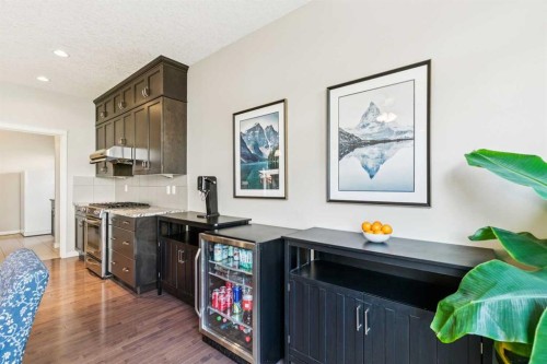 7520 Springbank Way Sw, Calgary, AB - Indoor