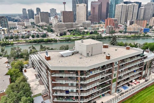 101-300 Meredith Road Ne, Calgary, AB - Outdoor