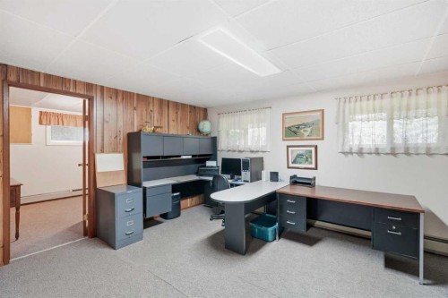 282184 Range Road 31, Rural Rocky View County, AB - Indoor Photo Showing Office