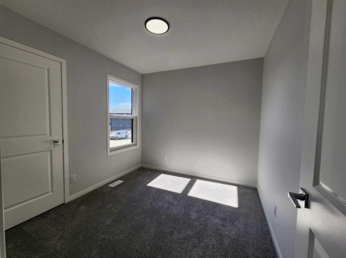 364 Herron Landing Ne, Calgary, AB - Indoor Photo Showing Other Room