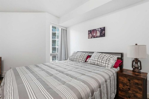 305-1078 6 Avenue Sw, Calgary, AB - Indoor Photo Showing Bedroom