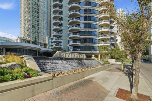 305-1078 6 Avenue Sw, Calgary, AB - Outdoor With Balcony With Facade