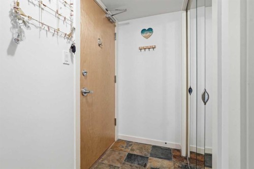 305-1078 6 Avenue Sw, Calgary, AB - Indoor