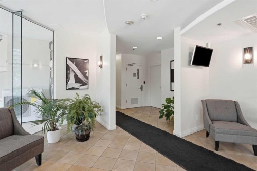 305-1078 6 Avenue Sw, Calgary, AB - Indoor Photo Showing Other Room