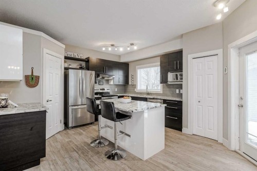 260 Chaparral Ridge Circle Se, Calgary, AB - Indoor Photo Showing Kitchen With Upgraded Kitchen