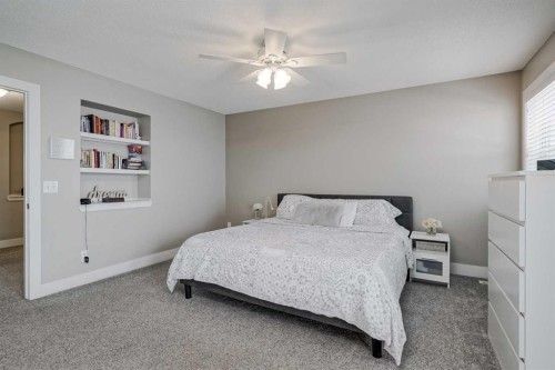 260 Chaparral Ridge Circle Se, Calgary, AB - Indoor Photo Showing Bedroom
