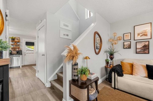 39 Hidden Valley Link Nw, Calgary, AB 