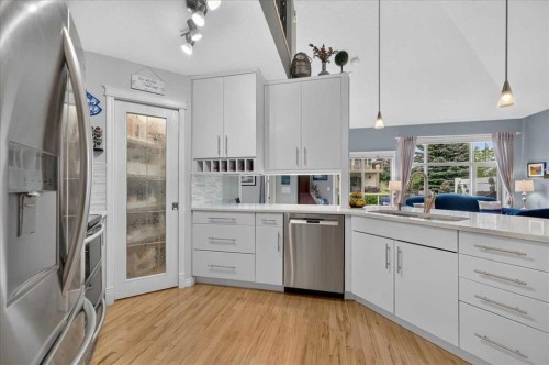 248 Springbank Villas Sw, Calgary, AB 