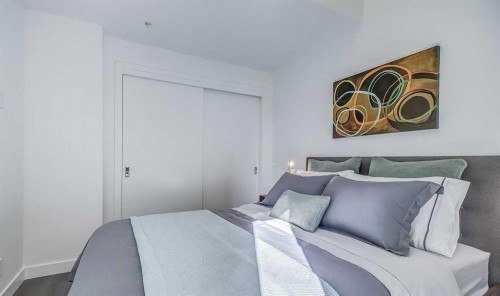 317R-327 9A Street Nw, Calgary, AB - Indoor Photo Showing Bedroom