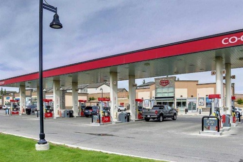 #104-20 Panatella Landing Nw, Calgary, AB -  Photo Showing Garage