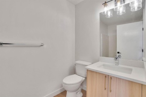 112 Martinglen Close Ne, Calgary, AB - Indoor Photo Showing Bathroom