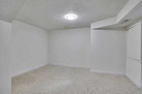 112 Martinglen Close Ne, Calgary, AB - Indoor Photo Showing Other Room