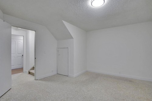 112 Martinglen Close Ne, Calgary, AB - Indoor Photo Showing Other Room