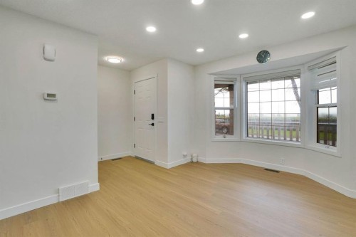 112 Martinglen Close Ne, Calgary, AB - Indoor Photo Showing Other Room