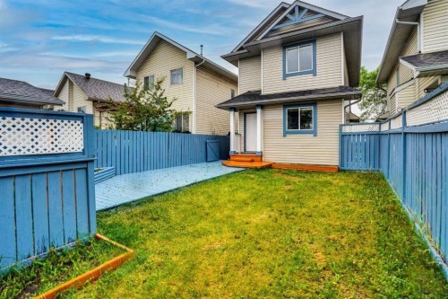 112 Martinglen Close Ne, Calgary, AB - Outdoor