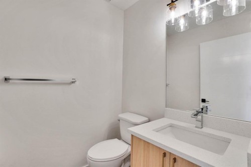 112 Martinglen Close Ne, Calgary, AB - Indoor Photo Showing Bathroom