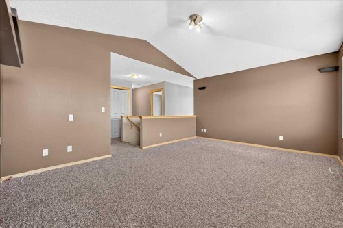 177 Royal Birch Terrace Nw, Calgary, AB - Indoor Photo Showing Other Room