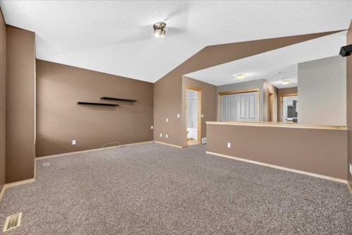 177 Royal Birch Terrace Nw, Calgary, AB - Indoor Photo Showing Other Room