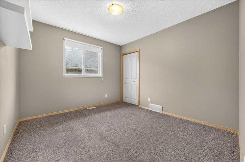 177 Royal Birch Terrace Nw, Calgary, AB - Indoor Photo Showing Other Room