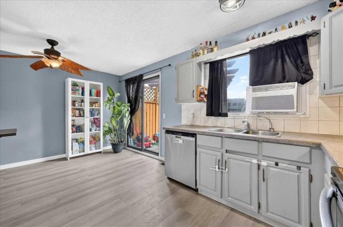 672 Whiteridge Way Ne, Calgary, AB - Indoor