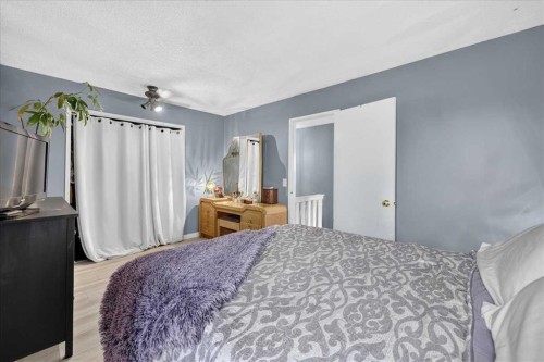 672 Whiteridge Way Ne, Calgary, AB - Indoor Photo Showing Bedroom