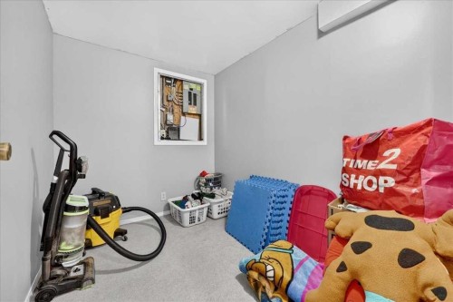 672 Whiteridge Way Ne, Calgary, AB - Indoor