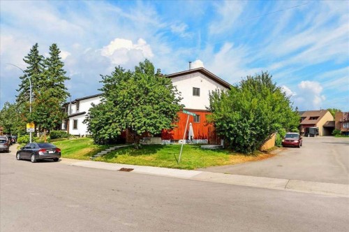 672 Whiteridge Way Ne, Calgary, AB - Outdoor