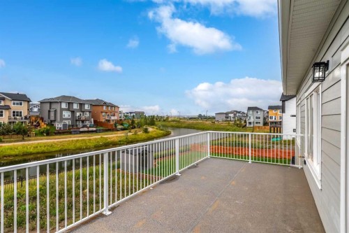 425 Montrose Green Se, High River, AB - Outdoor With Exterior