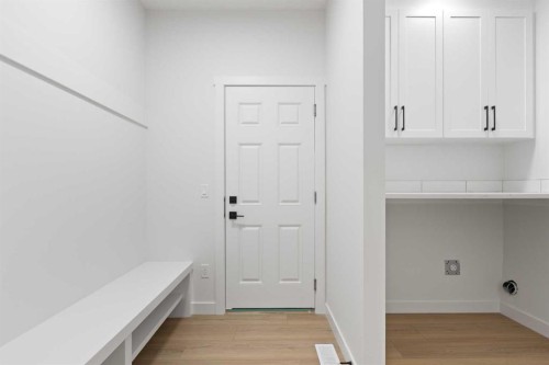 425 Montrose Green Se, High River, AB - Indoor Photo Showing Other Room