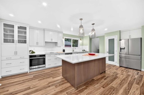 14672 Deer Ridge Drive Se, Calgary, AB - Indoor Photo Showing Kitchen With Upgraded Kitchen