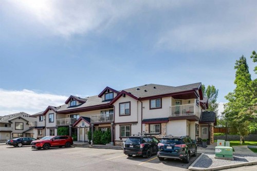 106-7 Everridge Square Sw, Calgary, AB - Outdoor With Facade