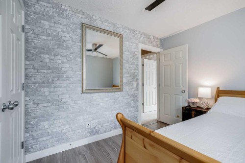 103 Tuscany Estates Crescent Nw, Calgary, AB - Indoor Photo Showing Bedroom